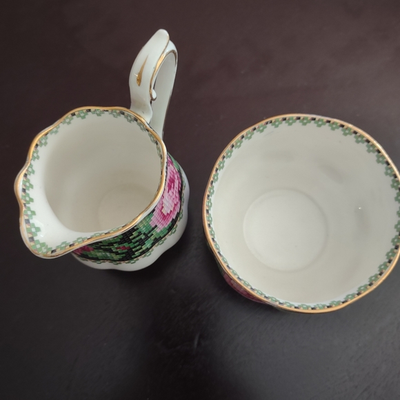 Royal Albert Needle Point Cream and Sugar Bowl. Beautiful details. - Picture 6 of 6